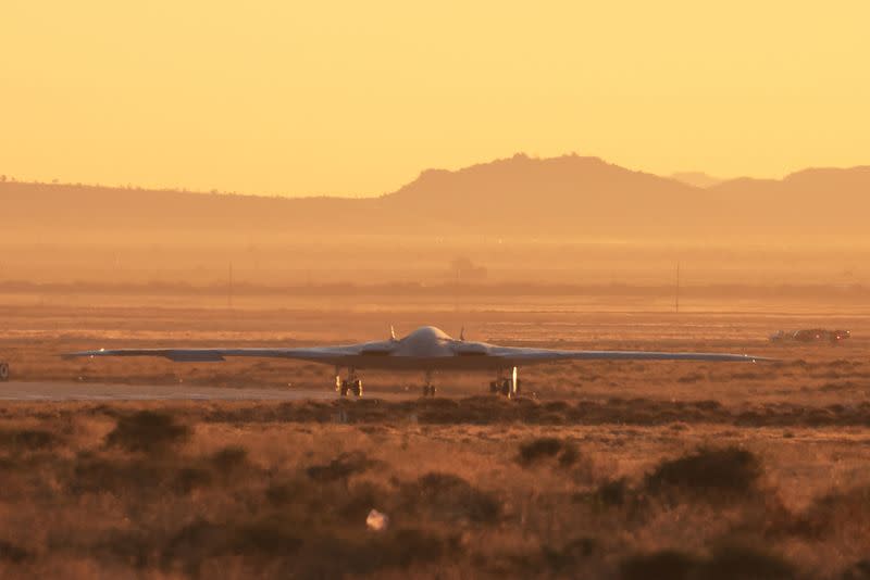 First flight of the United States Air Force's B-21 "Raider\