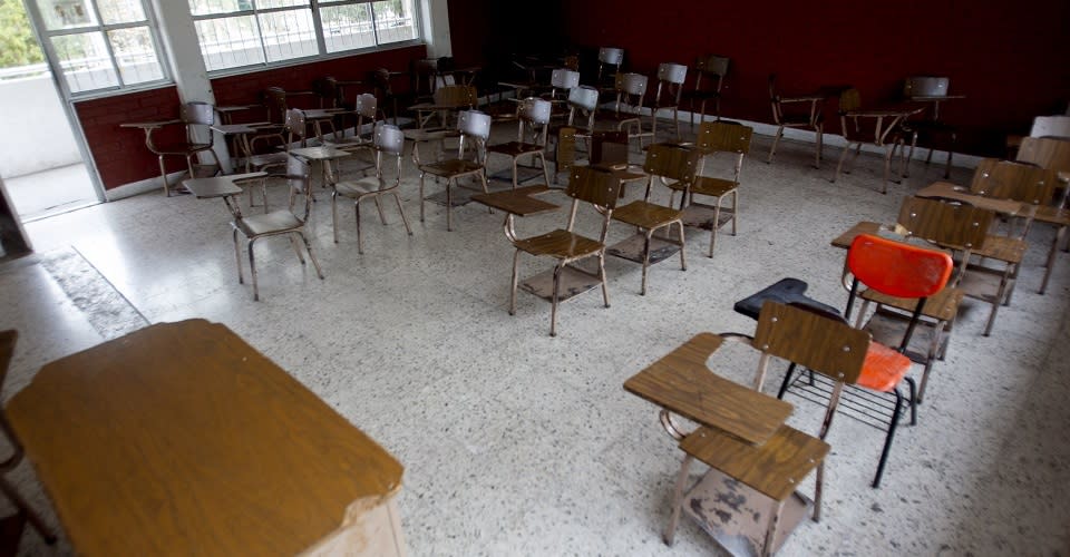 Salón de clases vacío por COVID-19