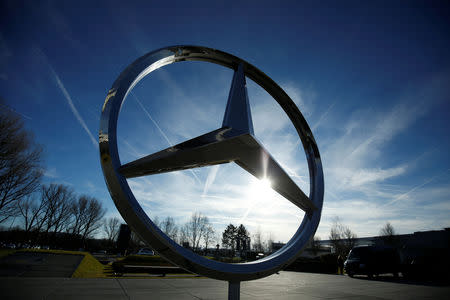 A Mercedes Benz logo is pictured at a customer center at the Mercedes Benz factory in Sindelfingen, Germany, January 24, 2018. REUTERS/Ralph Orlowski