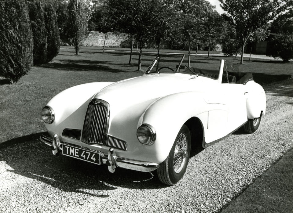 DB1 (1948-1950) – The Two Litre Sports (DB1) was premiered at the 1948 London Motor Show. Based on a chassis similar to the Atom that preceded WW2, only 14 examples were built. This car begins to feature the recognisable Aston Martin grille shape that is seen today (AMHT)