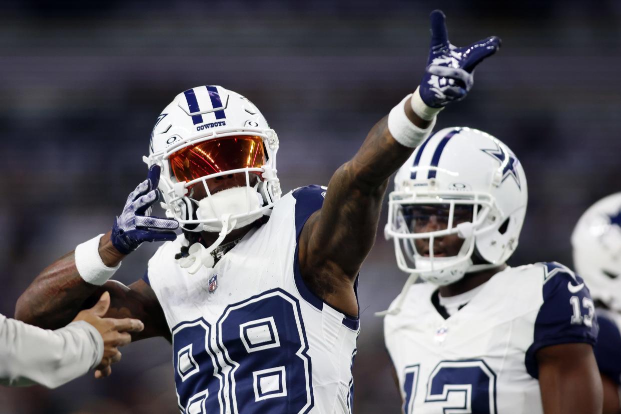 Dec 10, 2023; Arlington, Texas, USA; Dallas Cowboys wide receiver CeeDee Lamb (88) reacts before the game against the Philadelphia Eagles at AT&T Stadium. Mandatory Credit: Tim Heitman-USA TODAY Sports ORG XMIT: IMAGN-710707 ORIG FILE ID: 20231210_ams_sh2_0128.JPG