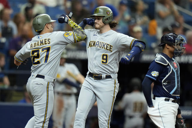 Milwaukee Brewers: Willy Adames Hits Home Run Against Tampa Bay Rays On 2  Year Trade Anniversary