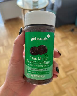A Girl Scouts Thin Mints seasoning blend