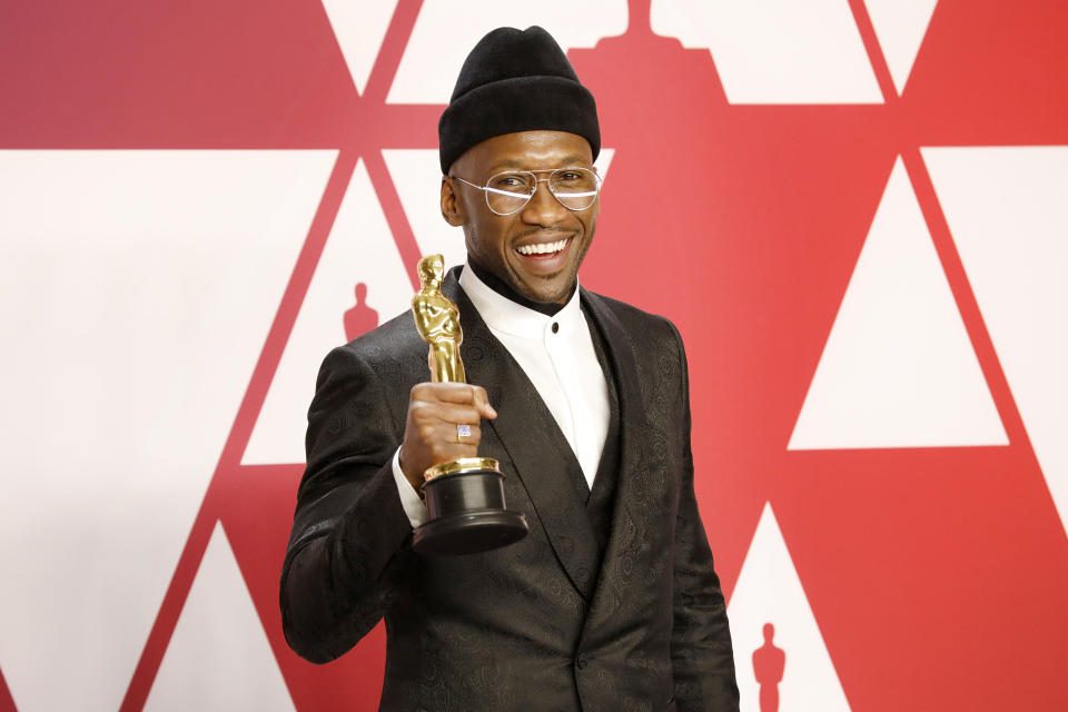 Mahershala Ali with his award for Best Actor in a Supporting Role for &ldquo;Green Book&rdquo; at the 91st Annual Academy Awards. (Photo: Barcroft Media via Getty Images)