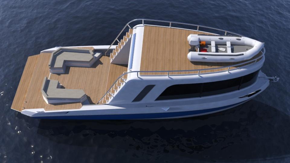 Pierpaolo Lazzarini’s F33 Spaziale yacht