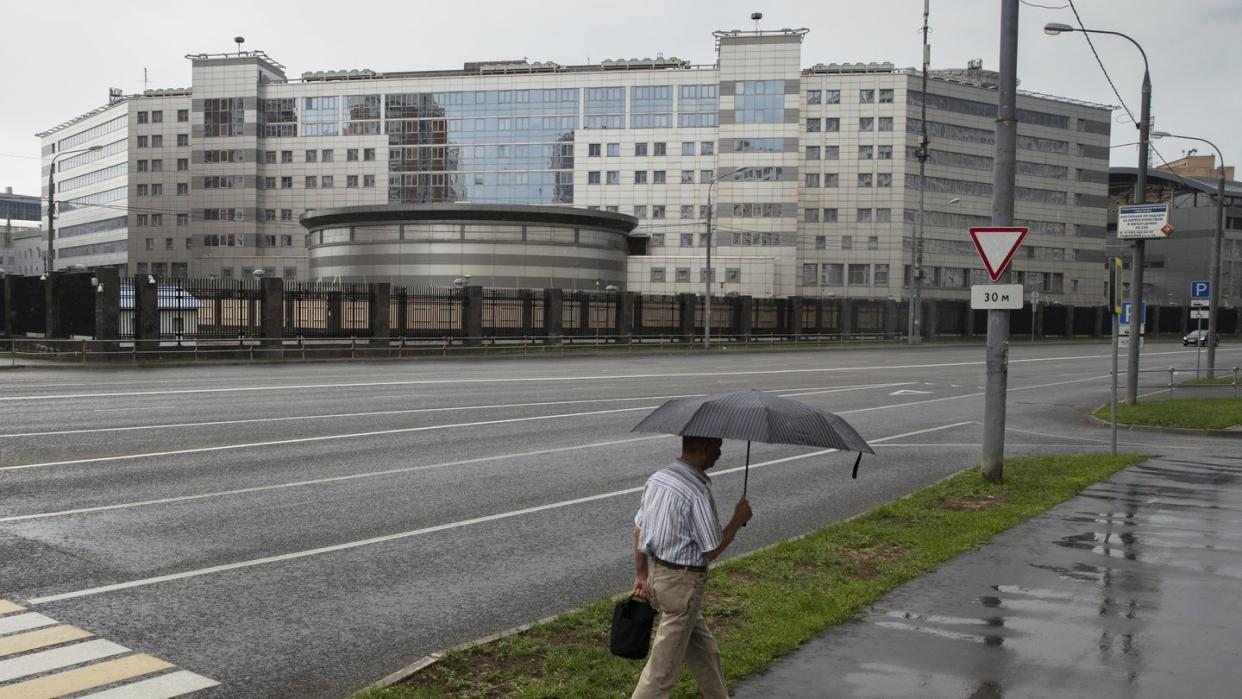 Gebäude des russischen Militärgeheimdienstes GRU in Moskau. Die britischen Behörden werfen dem Nachrichtendienst vor, hinter dem Attentat auf die Skripals zu stehen. Foto: Pavel Golovkin/AP