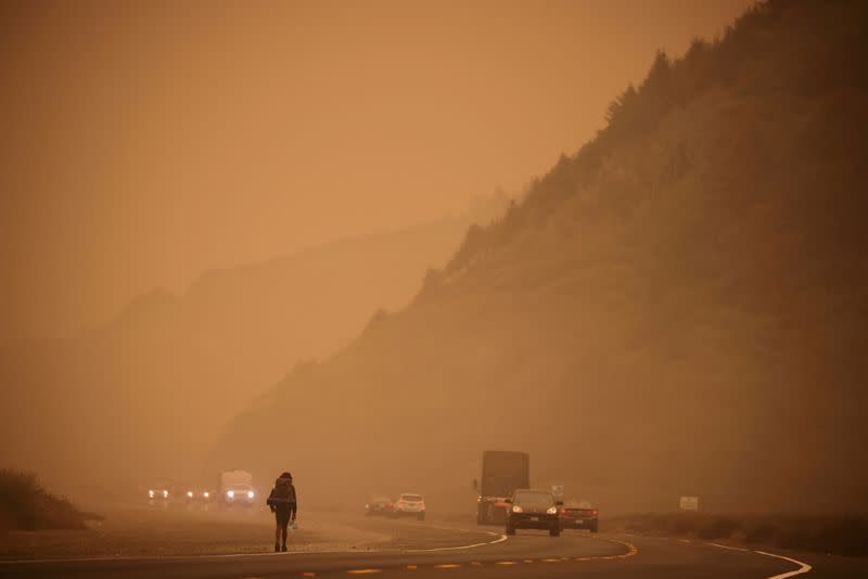 Wildfire rages across western U.S.