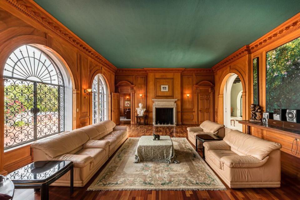 Edward VIII and Wallis Simpson's Nassau home | Damianos Sotheby’s International Realty