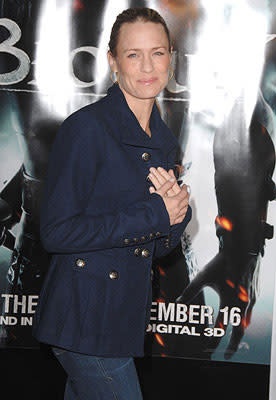 Robin Wright Penn at the Westwood premiere of Paramount Pictures' Beowulf