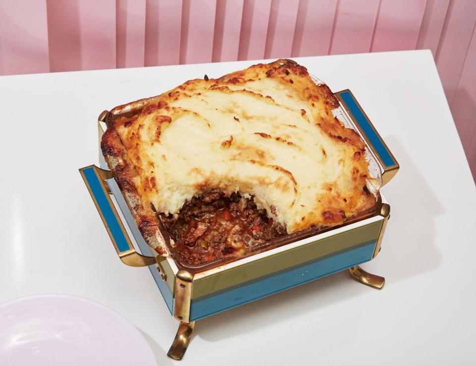 <h1 class="title">shepherds-pie</h1><cite class="credit">Marcus Nilsson</cite>