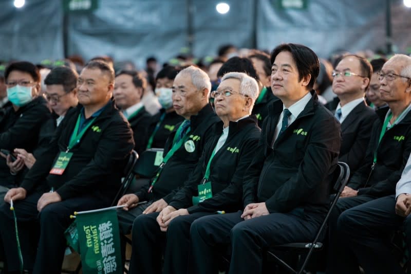 民進黨主席暨總統候選人賴清德今（30）日出席「台中市信賴台灣之友會成立大會」。（民進黨提供）
