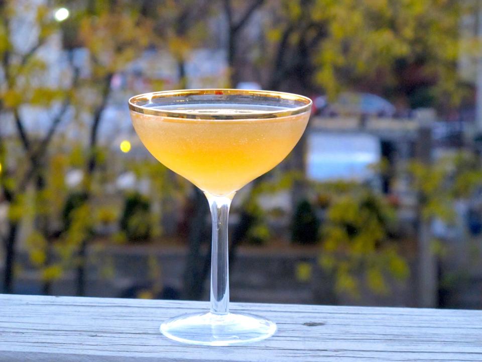 3-Ingredient Pear Cocktail