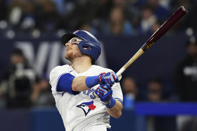 Jansen launches 2 home runs as Blue Jays batter White Sox for 3rd