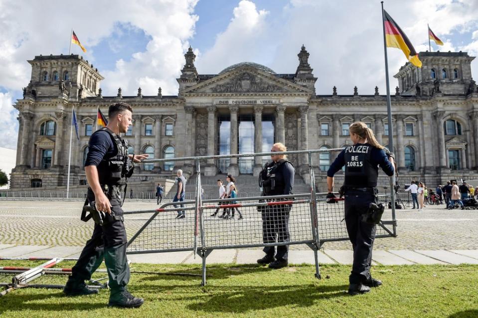 Der Reichstag soll geschützt, aber gleichzeitig öffentlich zugänglich bleiben.<span class="copyright">Sergej Glanze / FUNKE Foto Services</span>