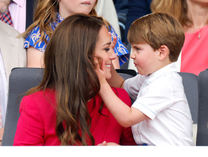 La duquesa de Cambridge con el príncipe Louis