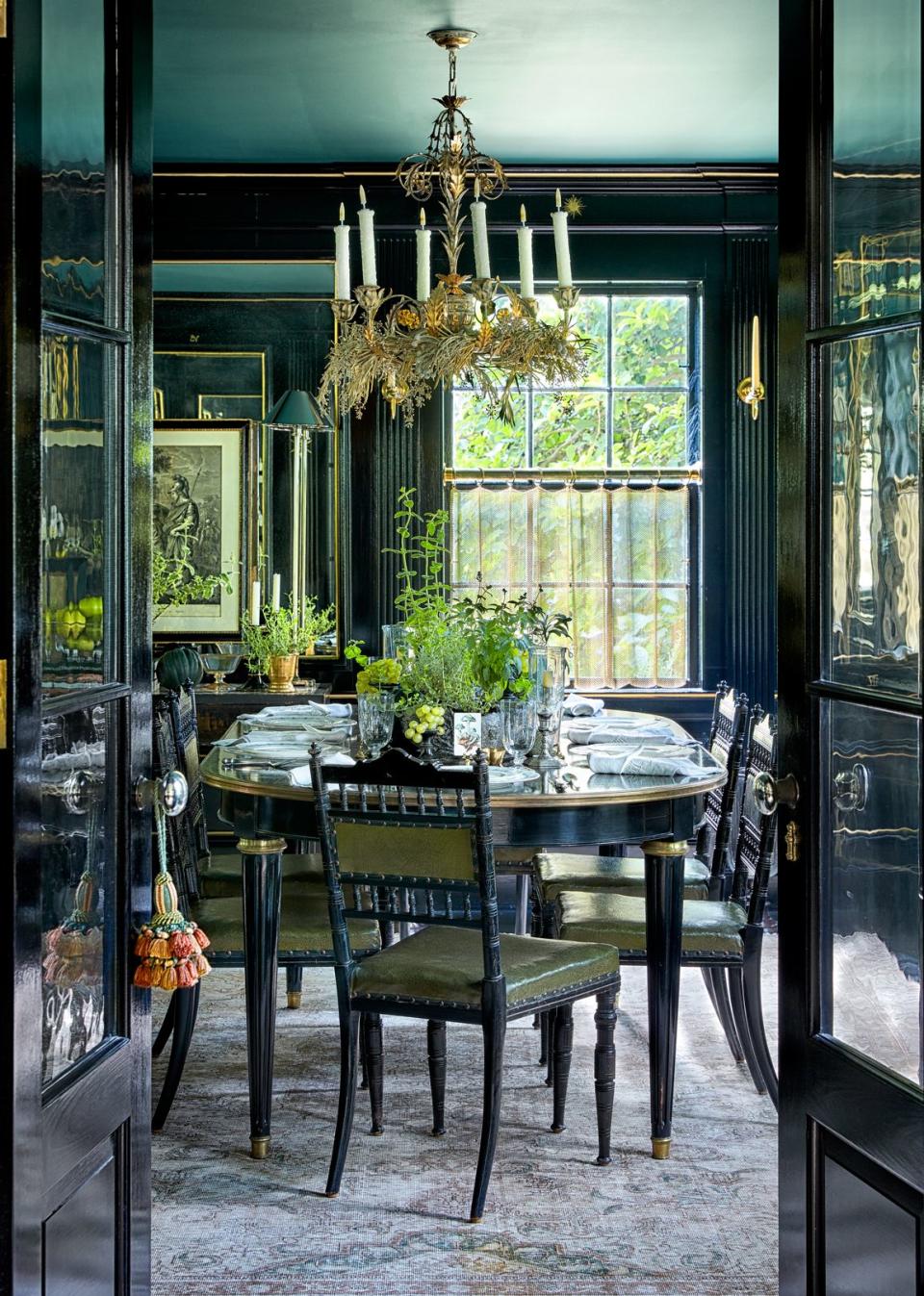 We Know You Miss Dinner Parties. Here’s Some Inspiration to Tide You Over