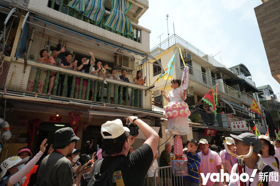 「包山仙子」出巡，回應今年連續第二年包山縮水