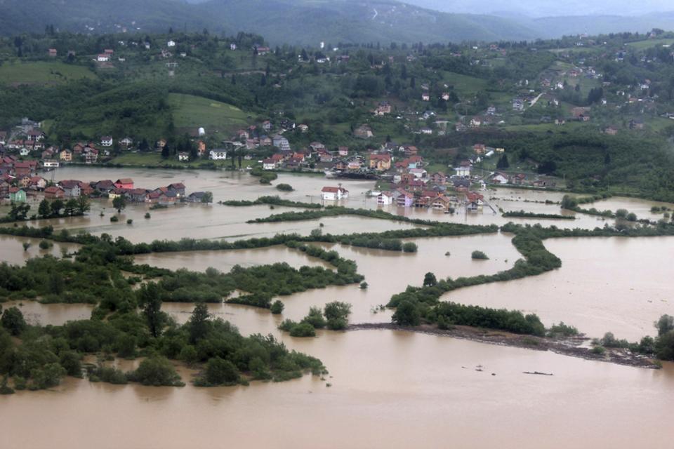 An aerial view of the flooded suburb of Sarajevo is seen in this handout photograph released by the Armed Forces of Bosnia and Herzegovina on May 15, 2014. (REUTERS/Armed Forces of Bosnia and Herzegovina)