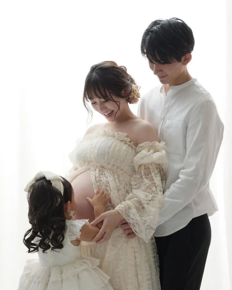 日本百萬網紅重川茉彌當時16歲未成年就懷孕生女，引發各界譁然，事隔兩年又產下第二胎。（圖／翻攝自重川茉彌IG）