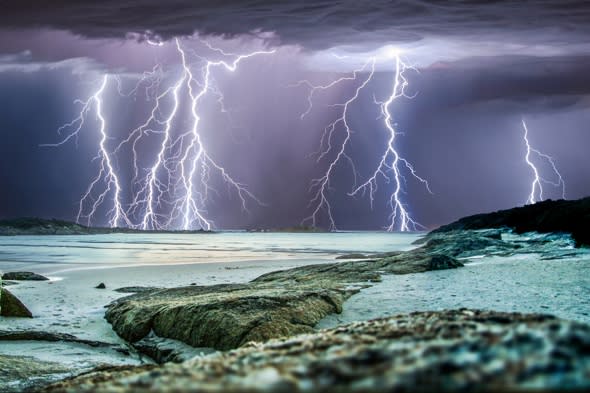 stormchaser-pictures-lightning-craig-eccles-photographer