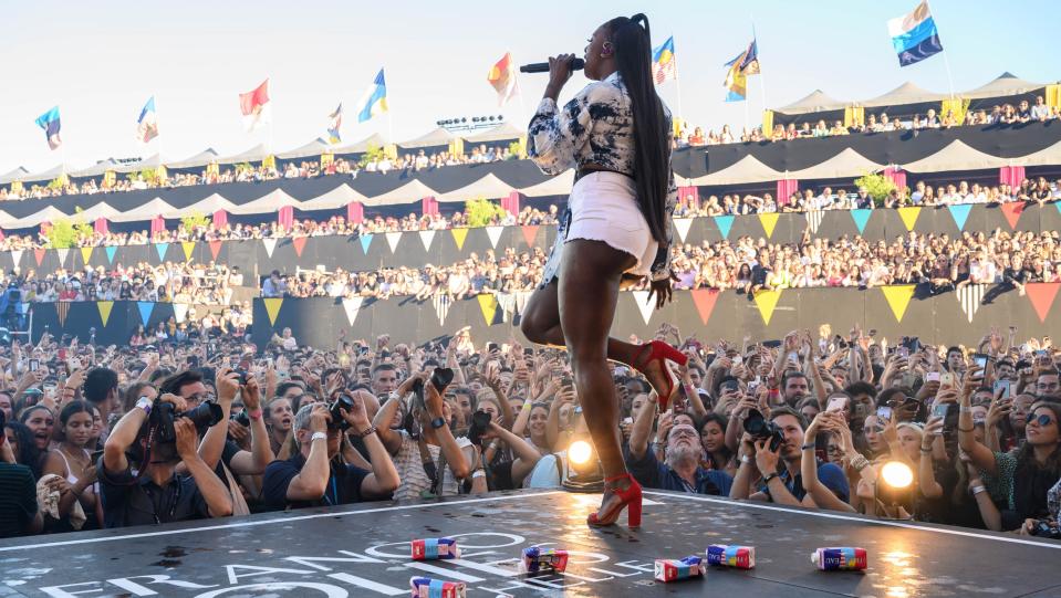 Aya Nakamura sur la scène des Francofolies en 2019 - XAVIER LEOTY / AFP