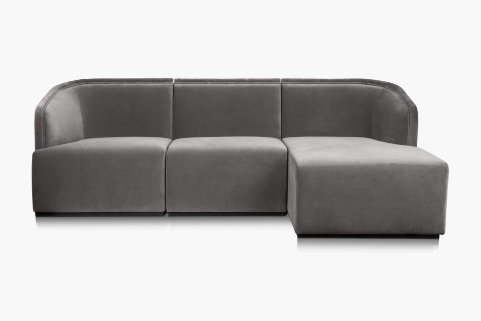 <p><a href="https://go.redirectingat.com?id=74968X1596630&url=https%3A%2F%2Fbensoleimani.com%2Fproducts%2Fhelena-modular-sectional&sref=https%3A%2F%2Fwww.townandcountrymag.com%2Fstyle%2Fhome-decor%2Fg37857890%2Fluxury-couches%2F" rel="nofollow noopener" target="_blank" data-ylk="slk:Shop Now;elm:context_link;itc:0;sec:content-canvas" class="link ">Shop Now</a></p><p>Helena Modular Sectional</p><p>bensoleimani.com</p><p>$2430.00</p>