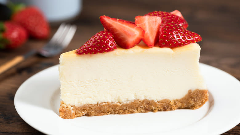 Cheesecake slice with strawberries