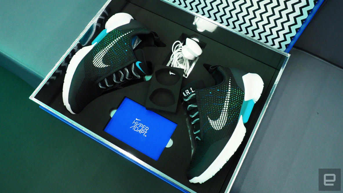 A at Nike's self-lacing HyperAdapt sneakers | Engadget
