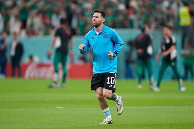 Lionel Messi antes del partido que disputarán Argentina y México, por la primera fase de la Copa del Mundo Qatar 2022 en el estadio Lusail, Doha, el 26 de Noviembre de 2022.