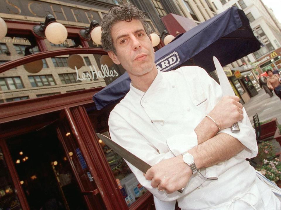 Anthony Bourdain in front of Les Halles