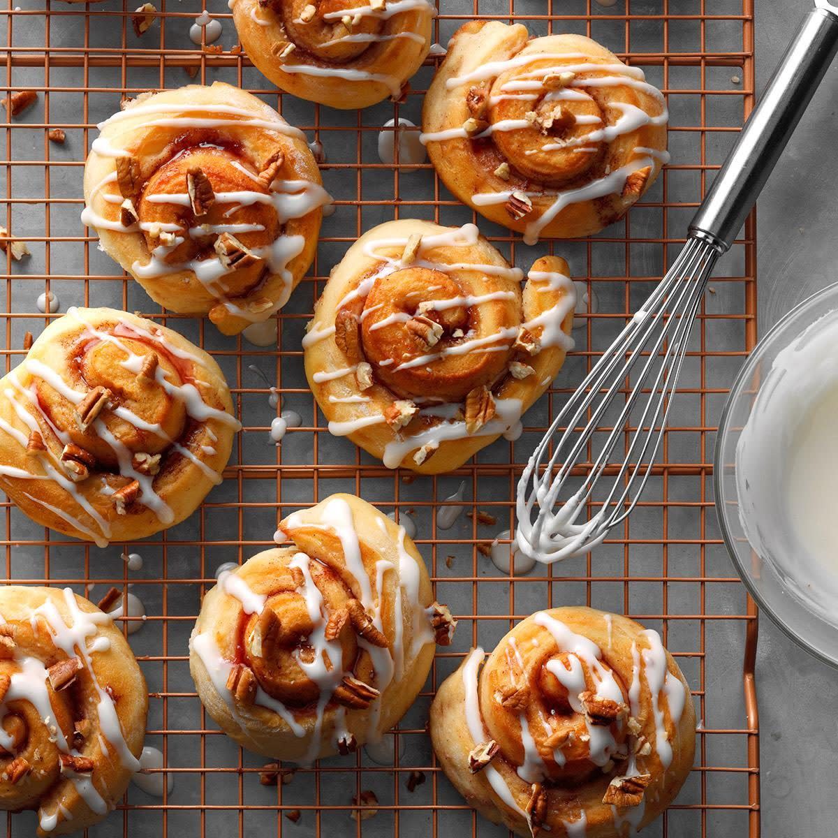 Strawberry-Pecan Yeast Rolls