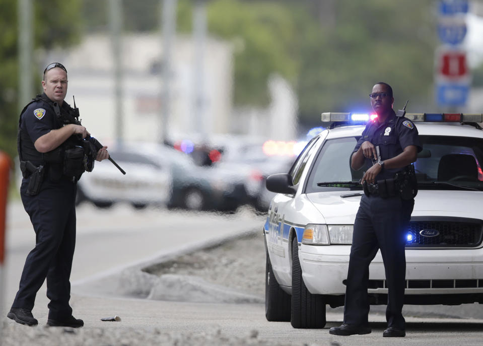 Multiple people shot at Ft. Lauderdale airport