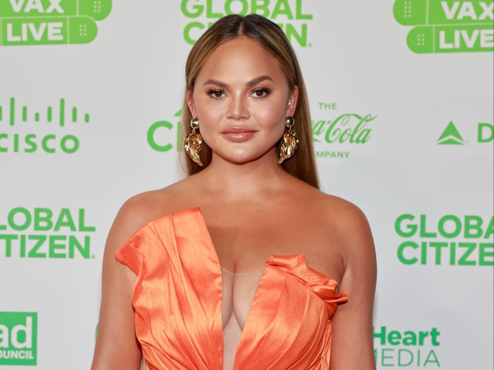 Chrissy Teigen at Global Citizen VAX LIVE: The Concert To Reunite The World in Inglewood, California (Emma McIntyre/Getty Images for Global Citizen VAX LIVE)