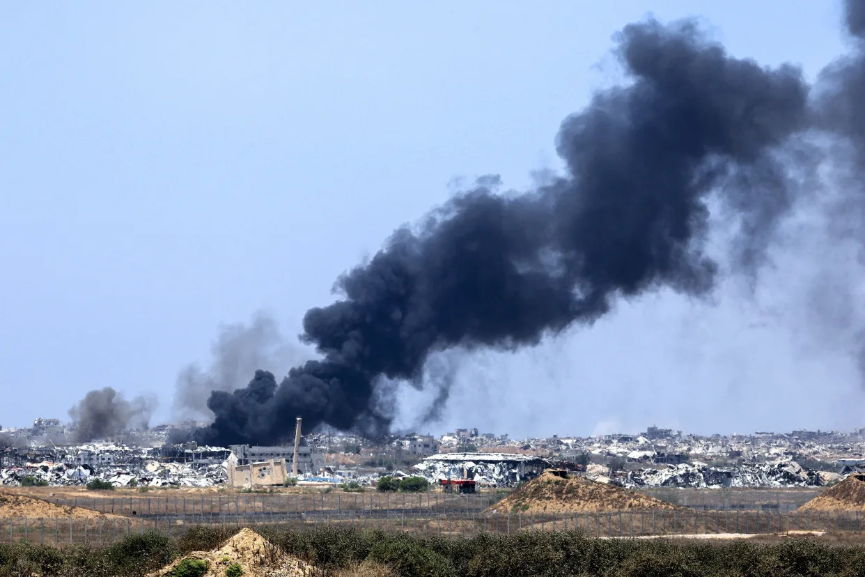 Guerre Israël-Hamas : à Gaza-Ville, point sur la situation entre évacuations et frappe israélienne sur une école… (Photo d’une frappe israélienne dans le sud de la bande de Gaza le 9 juillet 2024) 