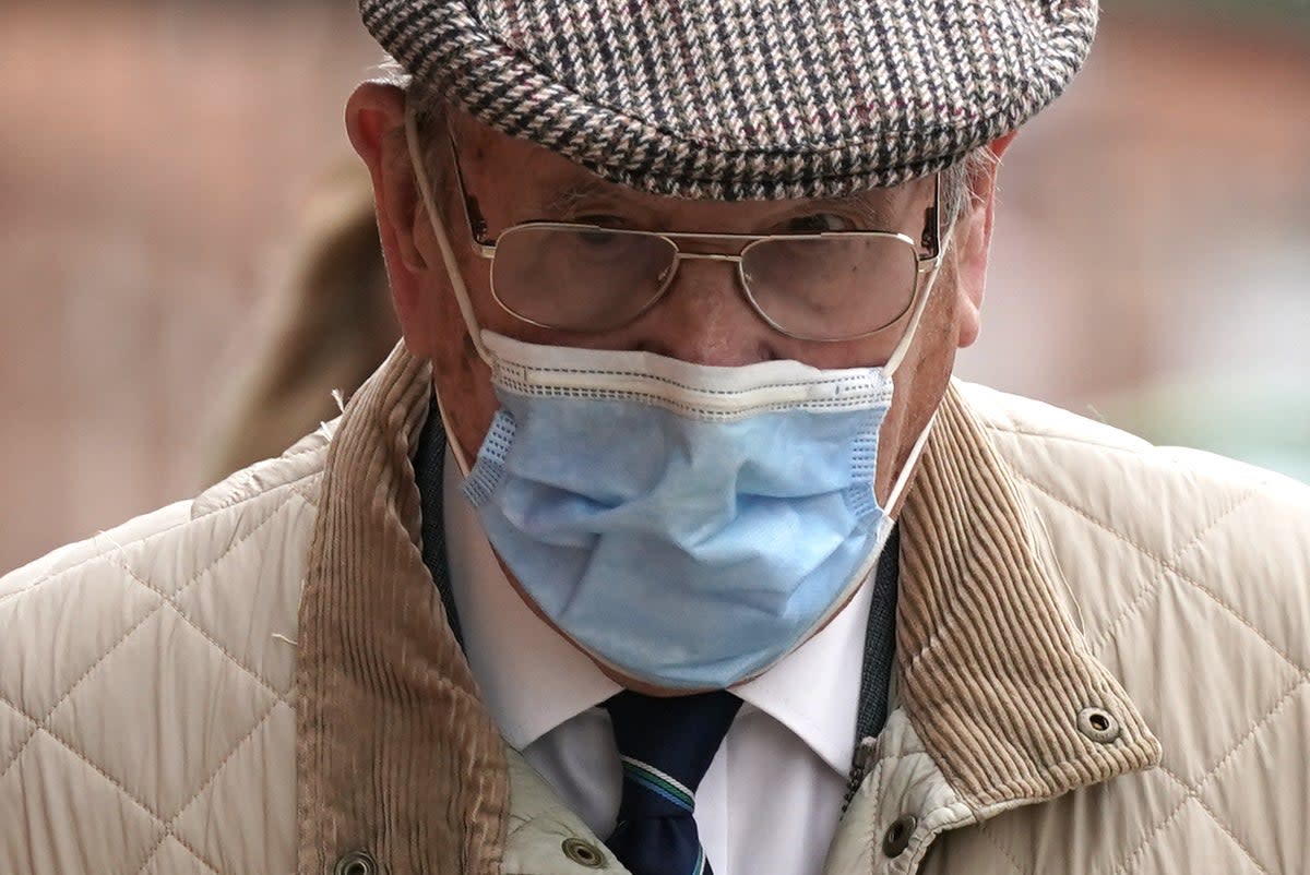 David Venables, de 89 años, llega al Tribunal de la Corona de Worcester, donde está acusado de asesinar a su esposa Brenda (Jacob King/PA) (PA Wire)