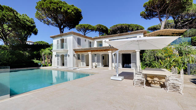 BERNARD ARNAULTs $30 Million Villa 