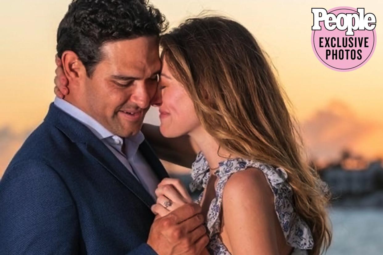 Perry Mattfeld and Mark Sanchez Are Engaged