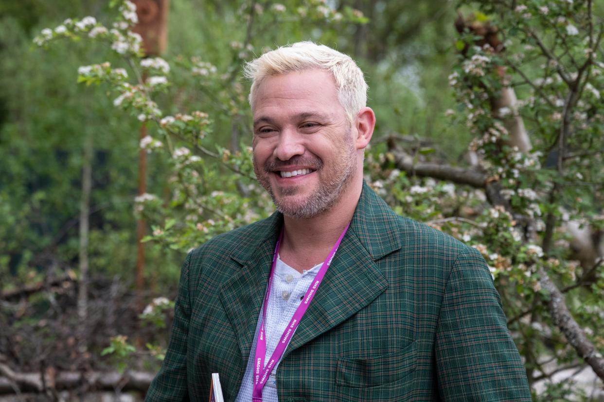 Will Young at the press day of the RHS Chelsea Flower Show in the grounds of the Royal Hospital Chelsea.  The show runs to 27 May 2023.  Credit: Stephen Chung / Alamy Live News