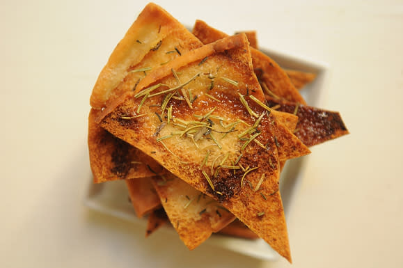 Rosemary Thyme Pita Chips