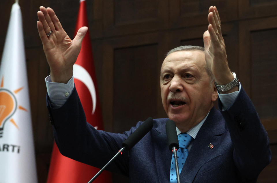 Un medio sueco paga 1.000 euros por ridiculizar a Erdogan. (Photo by ADEM ALTAN/AFP via Getty Images)