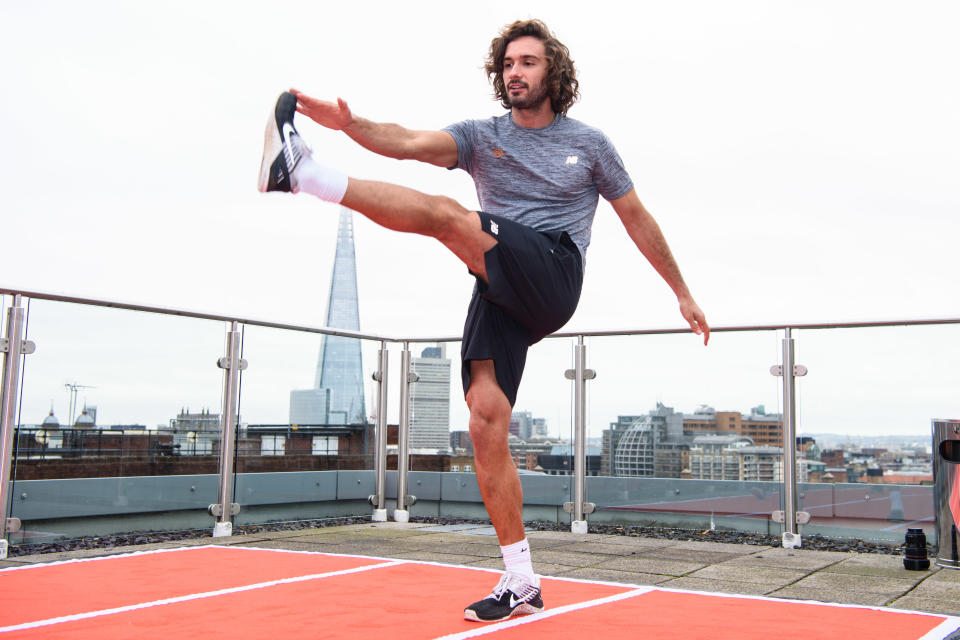 Joe Wicks takes an exercise class at the Grange Hotel, London, during a press day for Moe-Joe, a fitness audio show by Audible to help train non-runners get ready for the Virgin Money 2018 Marathon. Photo credit should read: Matt Crossick/ EMPICS Entertainment.