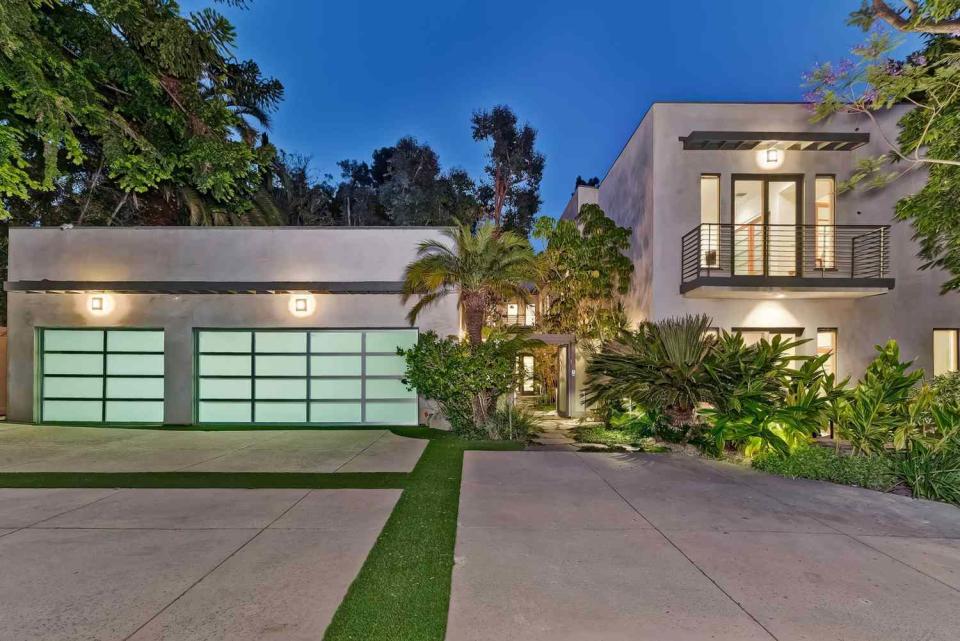 Bob Saget Family Home Lists for $7.765M