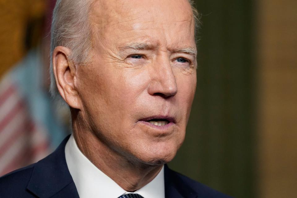 Joe Biden is expected to sign his $15 executive order on Tuesday. (Photo: ANDREW HARNIK via Getty Images)