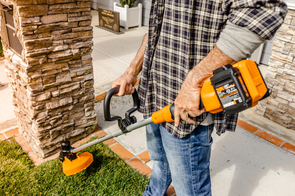 Grass trimmer and weed whacker from Canadian Tire