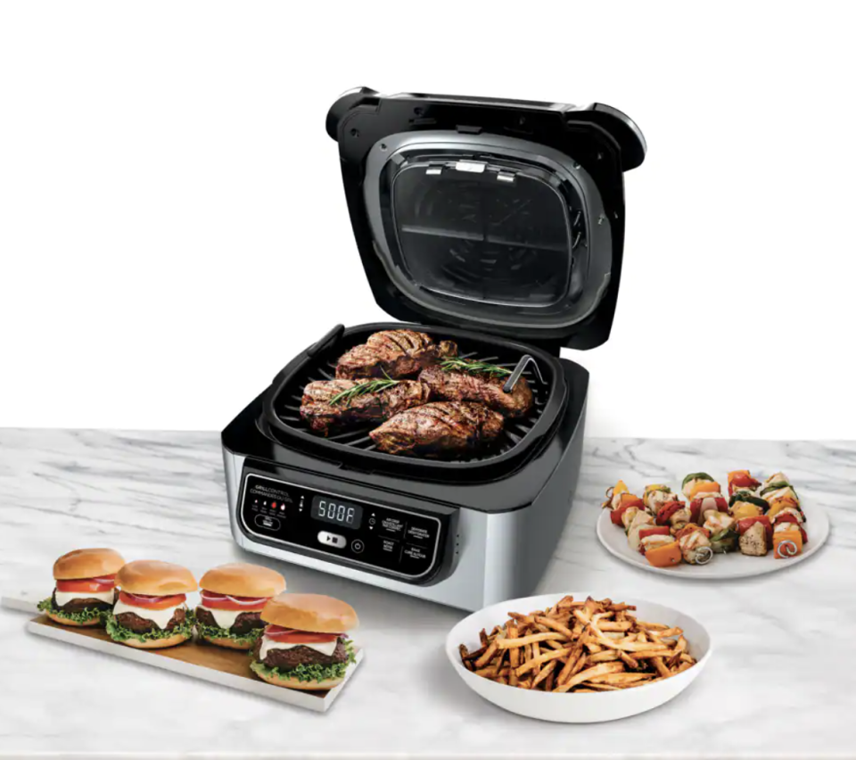 Ninja Foodi 5-in-1 Non-Stick Indoor Grill & Air Fryer (photo via Canadian Tire)