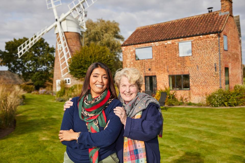 Sandi Toksvig and Sunetra Sarker in Norfolk. (Channel 4)