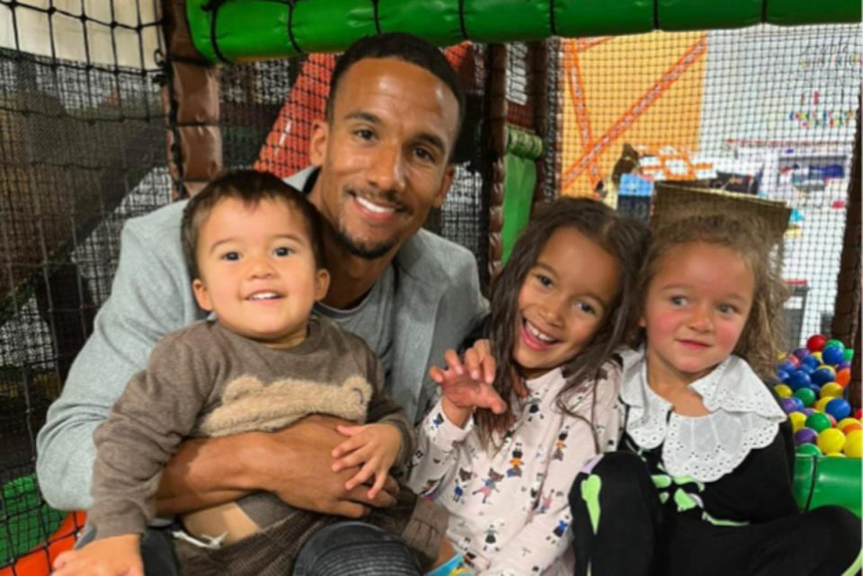 Flanagan recently split from partner of 13 years,  Scott Sinclair, pictured with their children (L - R) Charlie, Matilda and Delilah (Scott Sinclair/Instagram)
