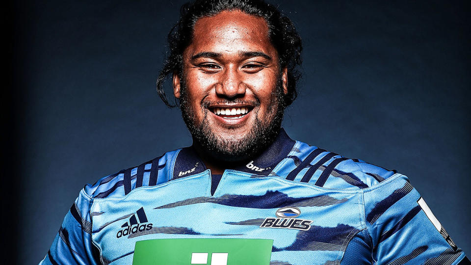 Mike Tamoaieta poses during the Blues Super Rugby headshots session at Blues HQ in 2018. (Photo by Hannah Peters/Getty Images)