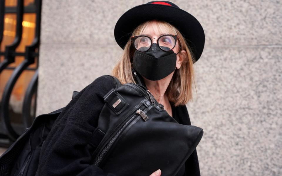  Psychologist Elizabeth Loftus, a witness leaves the court after the proceedings in the Ghislaine Maxwell trial in the Manhattan borough of New York City, New York, U.S., December 16, 2021. REUTERS//Dieu-Nalio Chery - Reuters