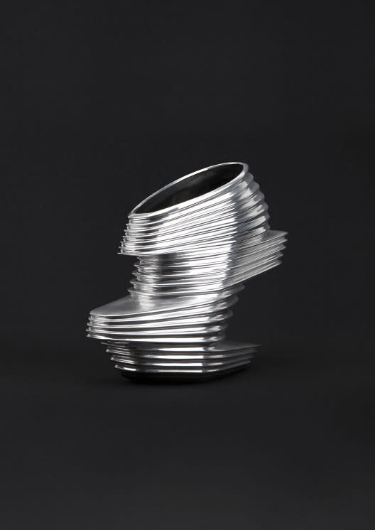 Los tacones cromados de la arquitecta Zaha Hadid llegan desde el futuro